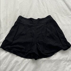 American eagle flowy shorts